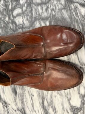Men's Brown Leather Chukka Boots — Classic Slip-On Style